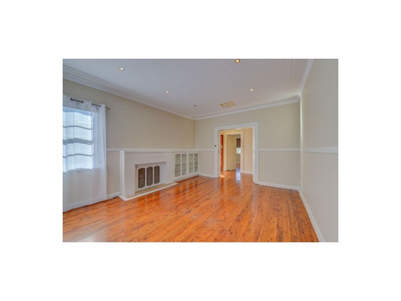 197 Carthage Street, Tamworth NSW 2340