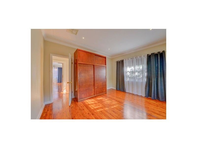 197 Carthage Street, Tamworth NSW 2340