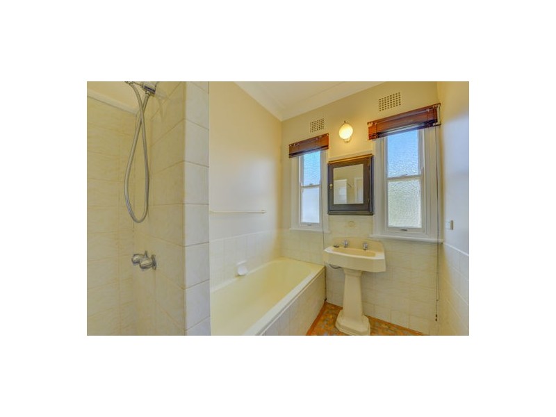 197 Carthage Street, Tamworth NSW 2340