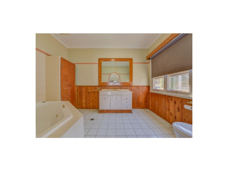 197 Carthage Street, Tamworth NSW 2340