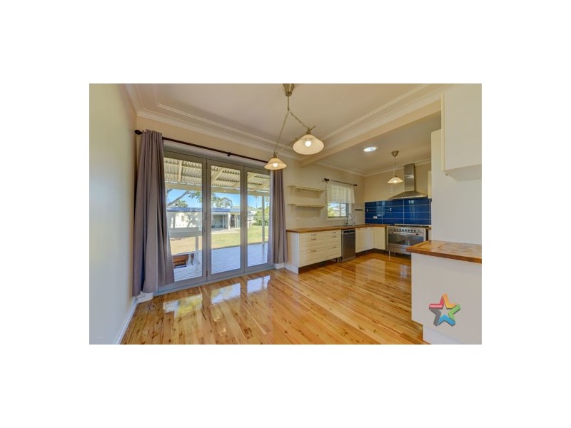 11 Bell St, Tamworth NSW 2340