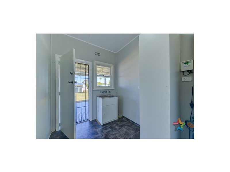 11 Bell St, Tamworth NSW 2340