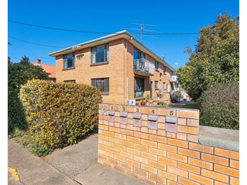 1/95 Upper Street, Tamworth NSW 2340