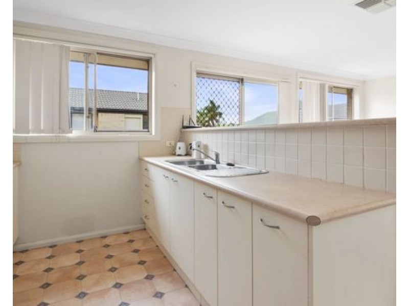 2 Tasman Place, Tamworth NSW 2340