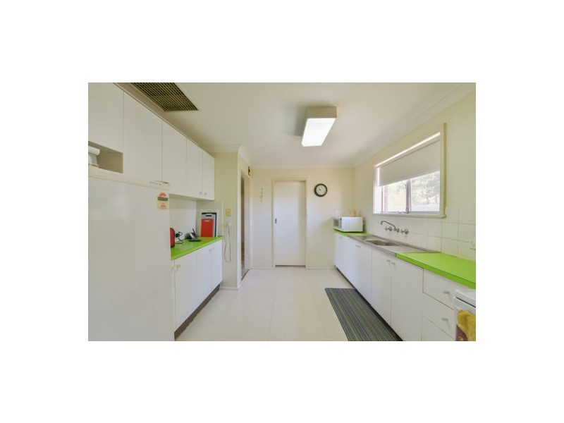 41 Yarmouth Parade, Tamworth NSW 2340