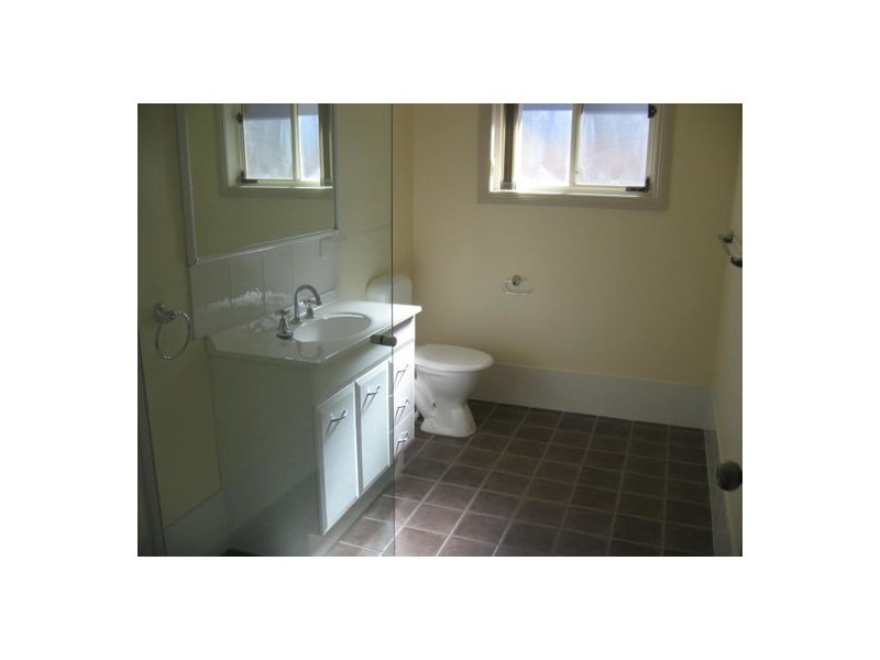 3 The Grove, Tamworth NSW 2340