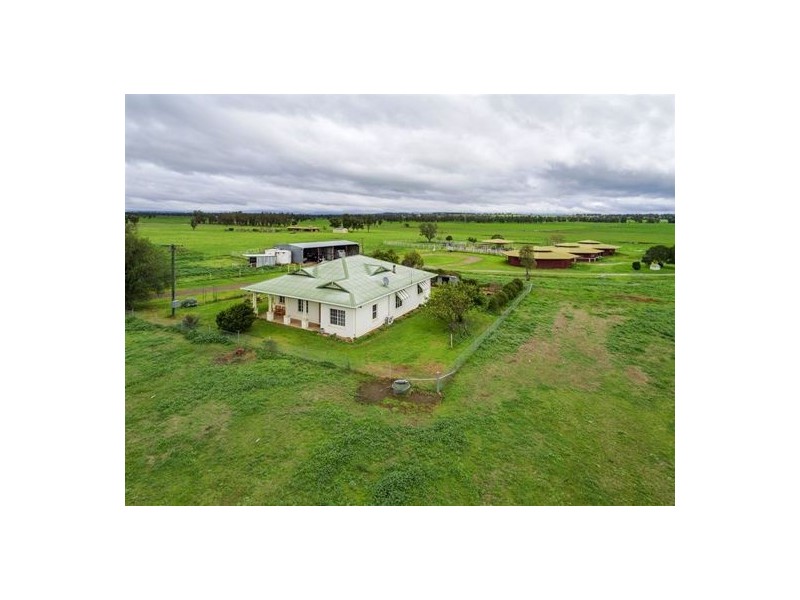 1371 Manilla Road, Tamworth NSW 2340