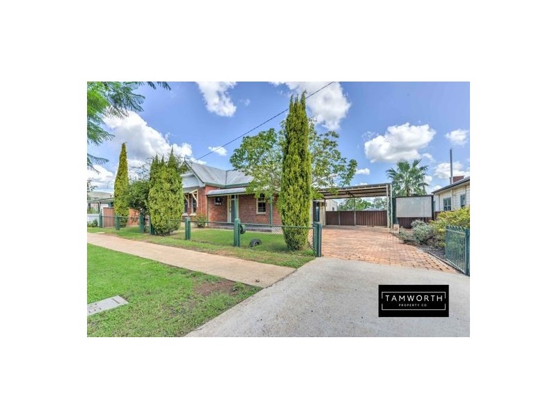 105 Johnston Street, Tamworth NSW 2340