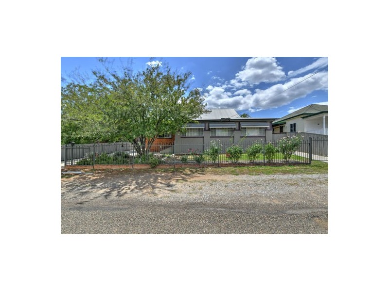 92 Rawson Avenue, Tamworth NSW 2340