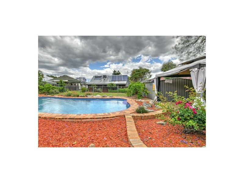92 Rawson Avenue, Tamworth NSW 2340