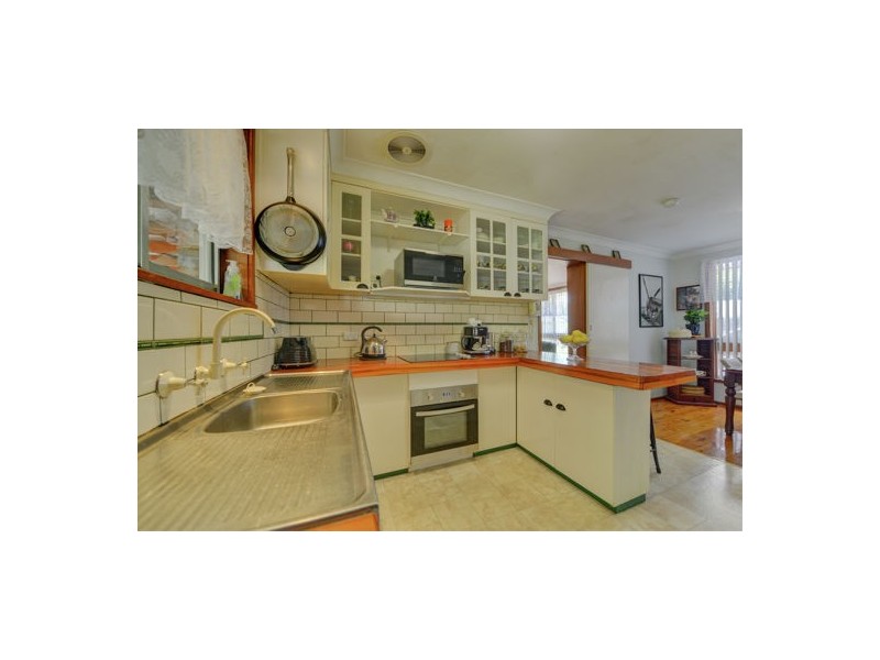 37 Harrier Parade, Tamworth NSW 2340