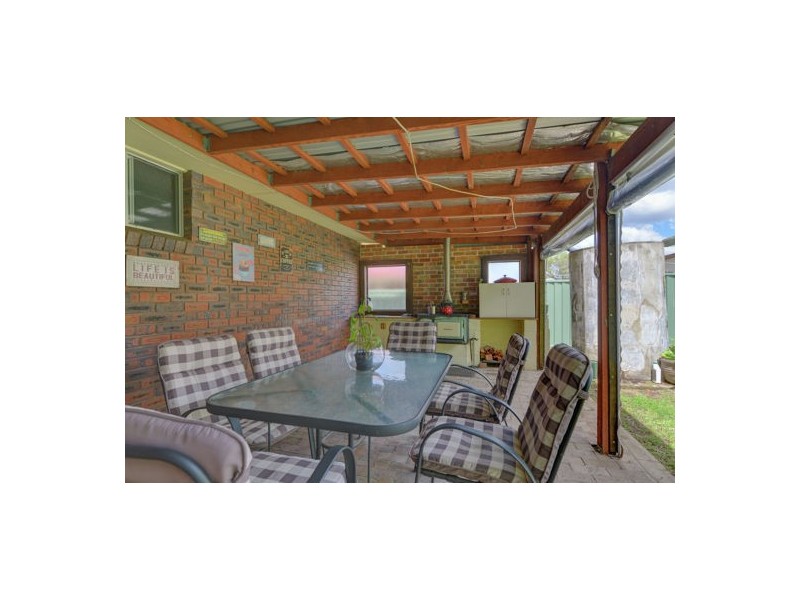 37 Harrier Parade, Tamworth NSW 2340