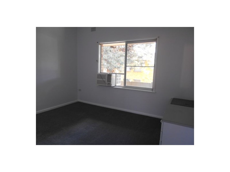 2/81 Rawson Avenue, Tamworth NSW 2340