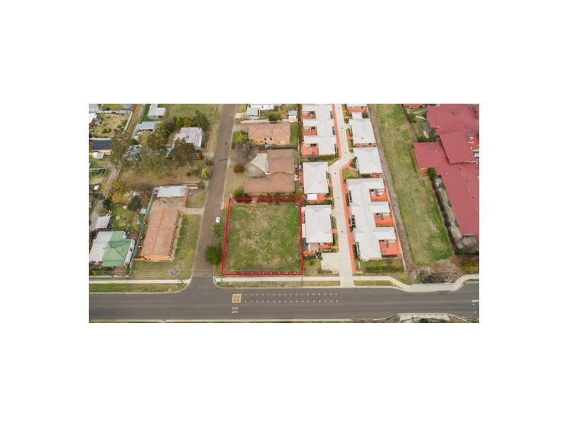 93 Johnston Street, Tamworth NSW 2340