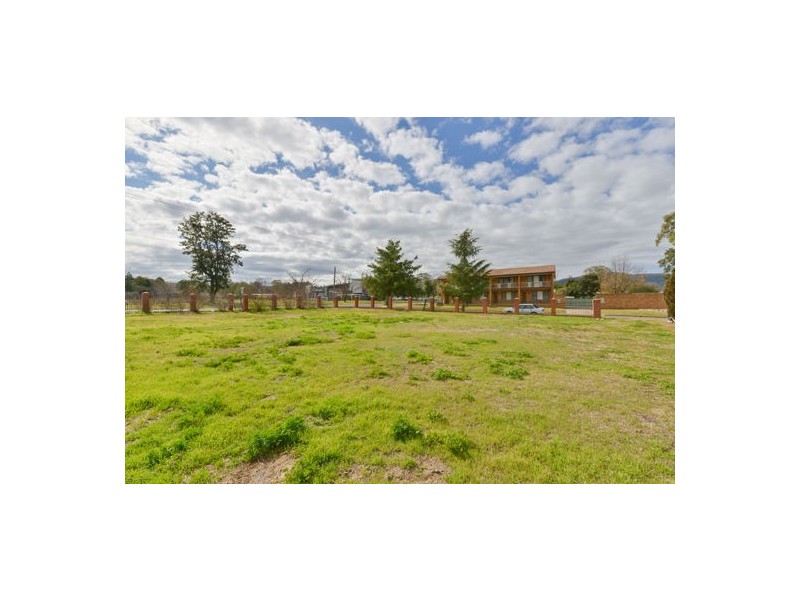 93 Johnston Street, Tamworth NSW 2340