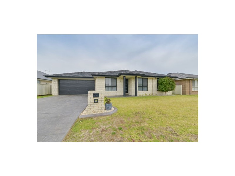 77 Mitchell Street, Tamworth NSW 2340