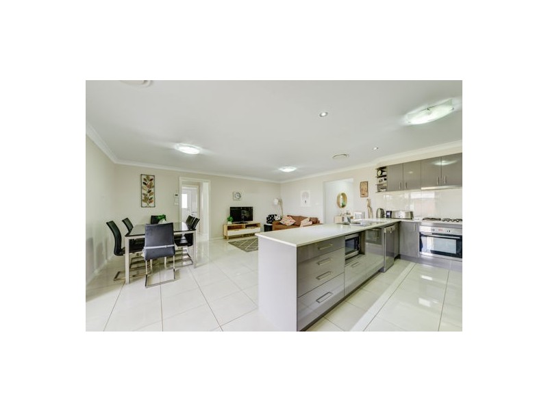 77 Mitchell Street, Tamworth NSW 2340