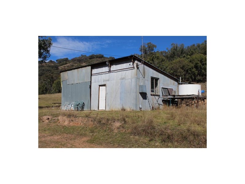 ‘Mandalay’ 2452 Limbri-Weabonga Road, Weabonga NSW 2340