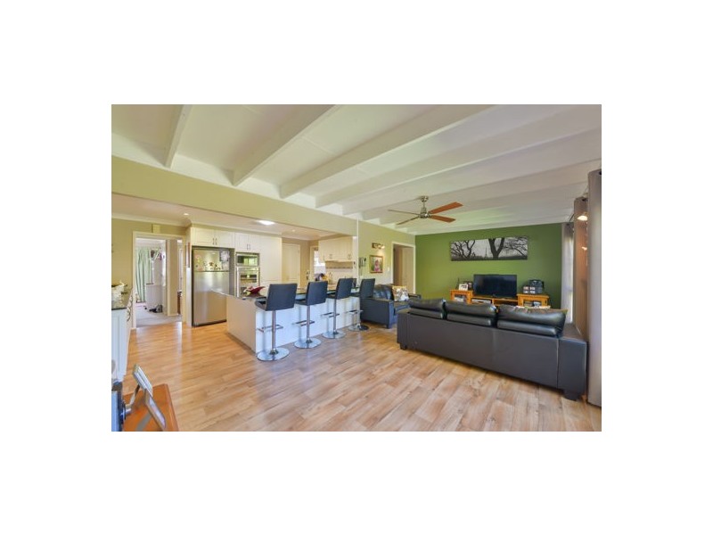 8 Amaroo Road, Tamworth NSW 2340