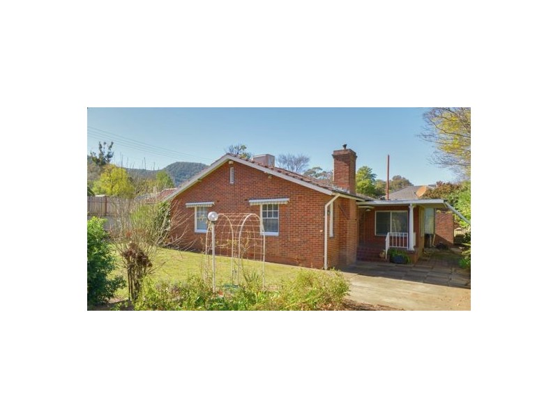 61 White Street, Tamworth NSW 2340