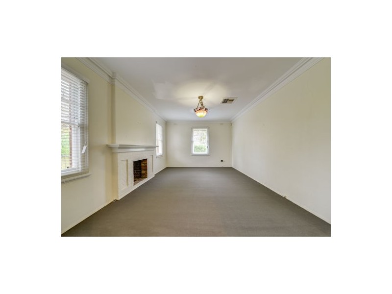 61 White Street, Tamworth NSW 2340