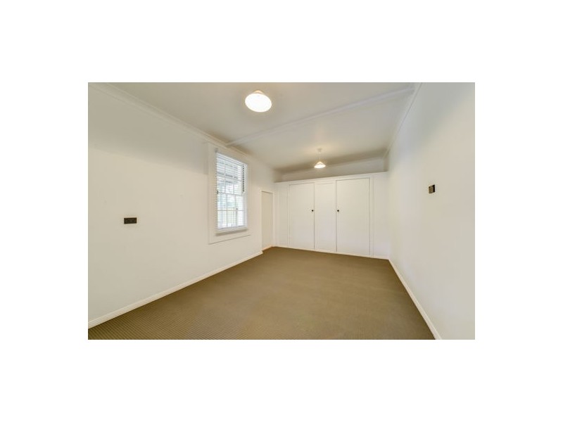 61 White Street, Tamworth NSW 2340