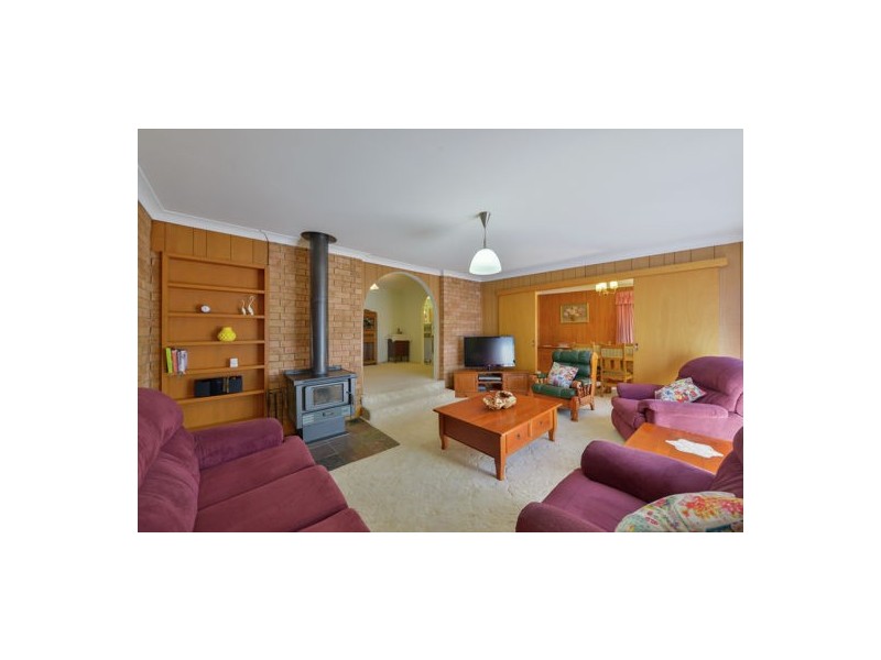 9 Harrier Parade, Tamworth NSW 2340