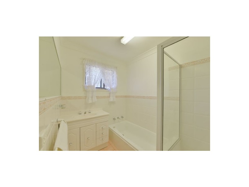 9 Harrier Parade, Tamworth NSW 2340