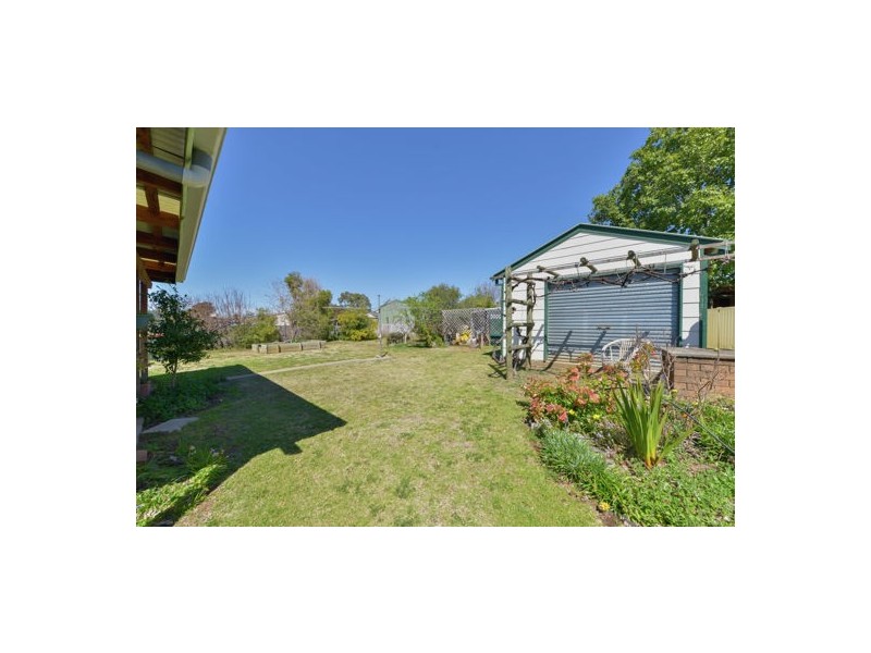 9 Harrier Parade, Tamworth NSW 2340