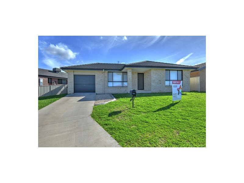 35a Orley Drive, Tamworth NSW 2340