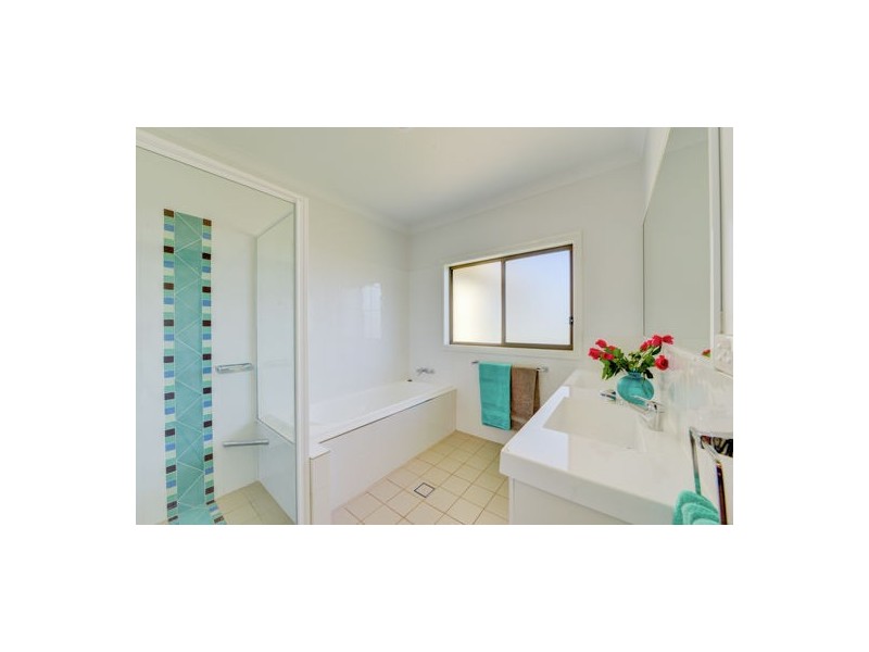 12 Brushtail Drive, Tamworth NSW 2340