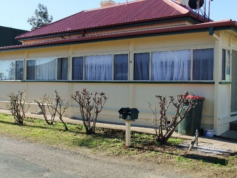 2/98 Griffin Avenue, Tamworth NSW 2340