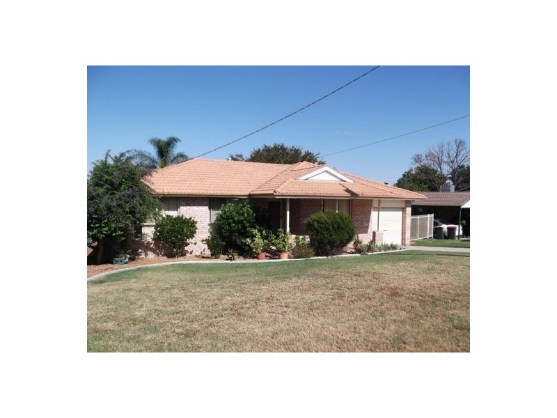 21 Glengarvin Drive, Tamworth NSW 2340