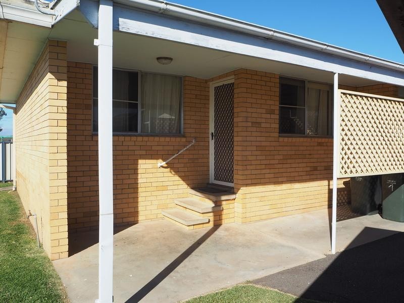 4/23 Kurrawan Street, Tamworth NSW 2340