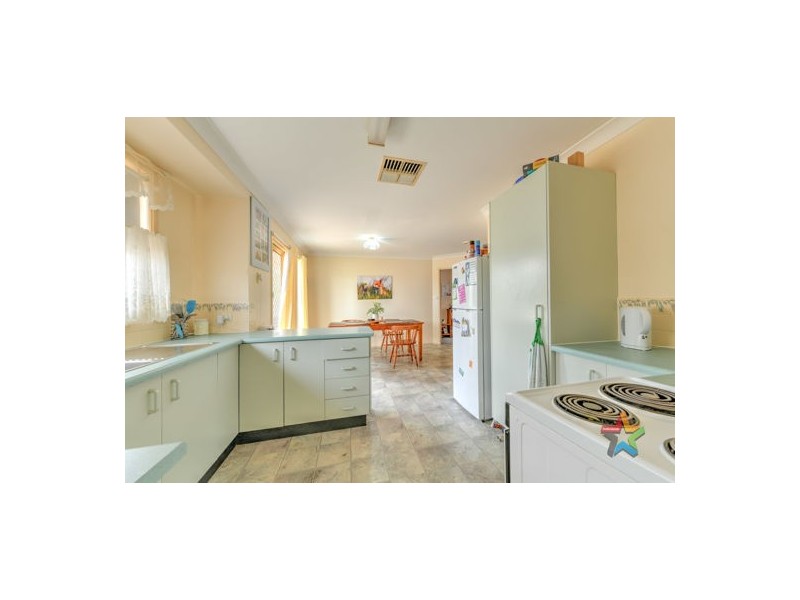 8 Grevillea Place, Tamworth NSW 2340