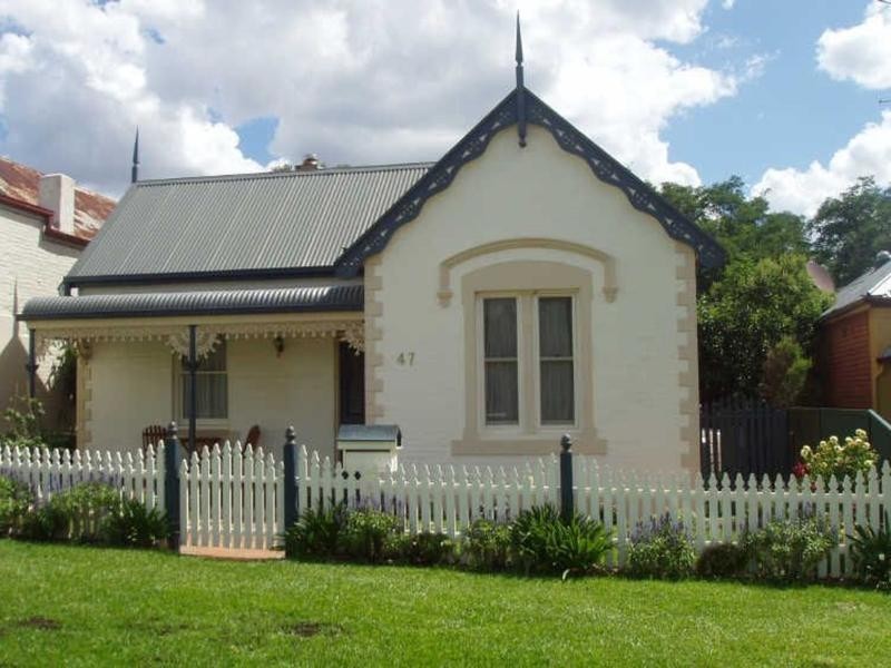 47 Carthage Street, Tamworth NSW 2340