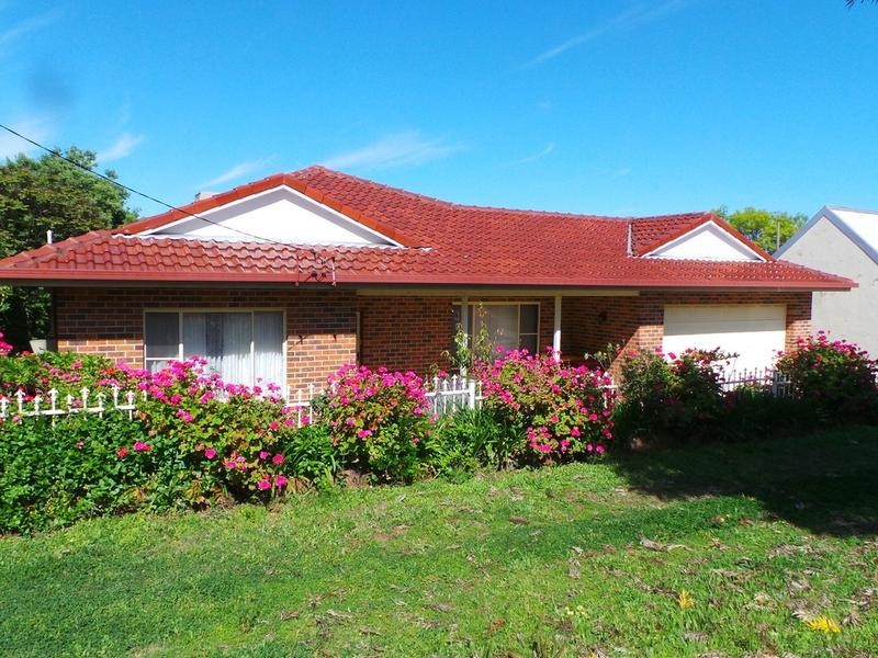 9 Napier Street, Tamworth NSW 2340