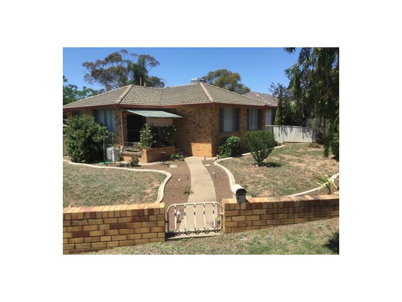 4 Lumeah Street, Tamworth NSW 2340