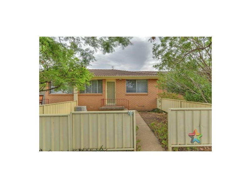 2/44 Edinburgh Avenue, Tamworth NSW 2340