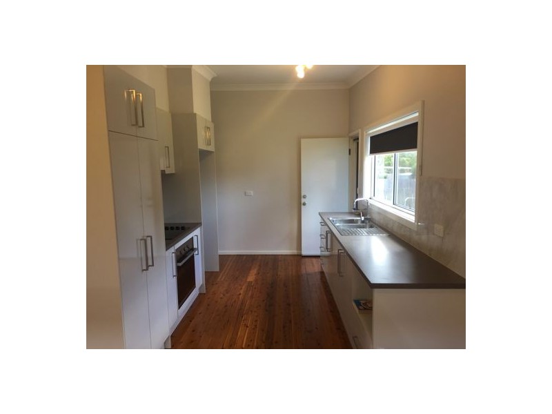 16 McDonald Crescent, Tamworth NSW 2340