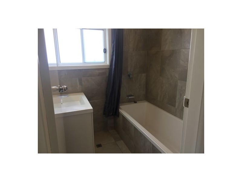 16 McDonald Crescent, Tamworth NSW 2340