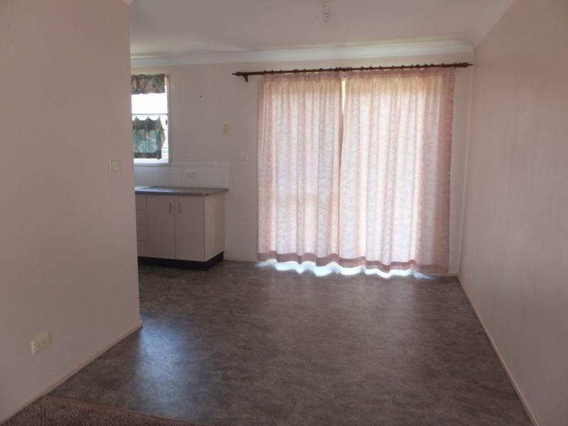 4/25 Campbell Road, Tamworth NSW 2340