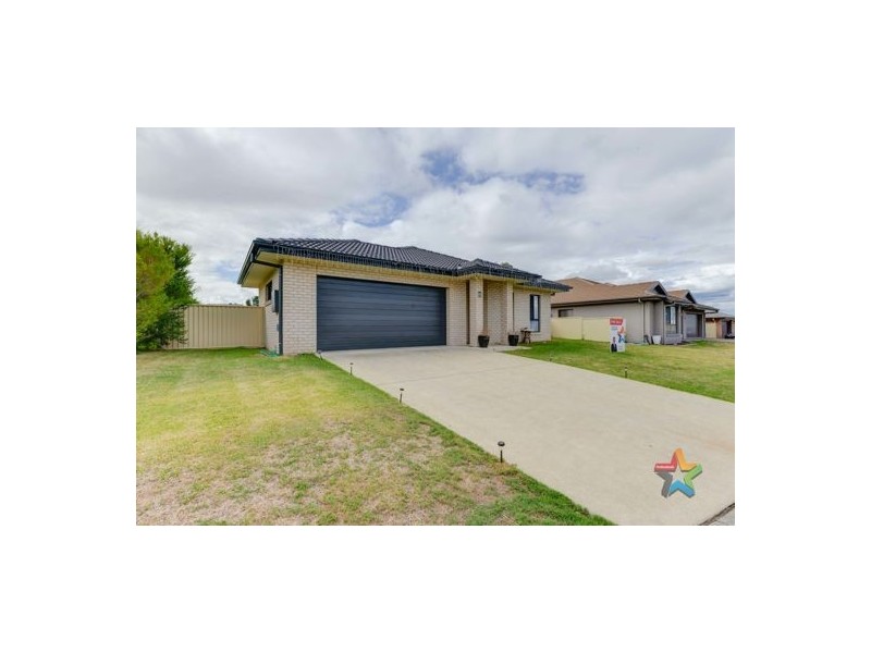 19 Kalinda Place, Tamworth NSW 2340