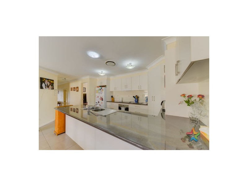 19 Kalinda Place, Tamworth NSW 2340