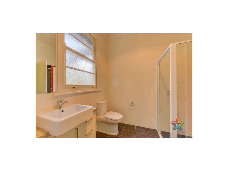 1 Douglas Avenue, Tamworth NSW 2340