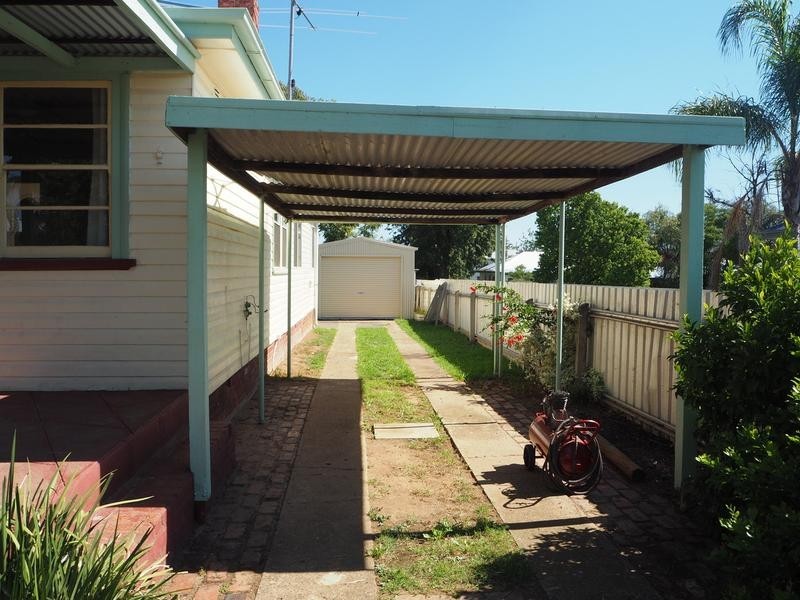 26 Woodstock Street, Tamworth NSW 2340