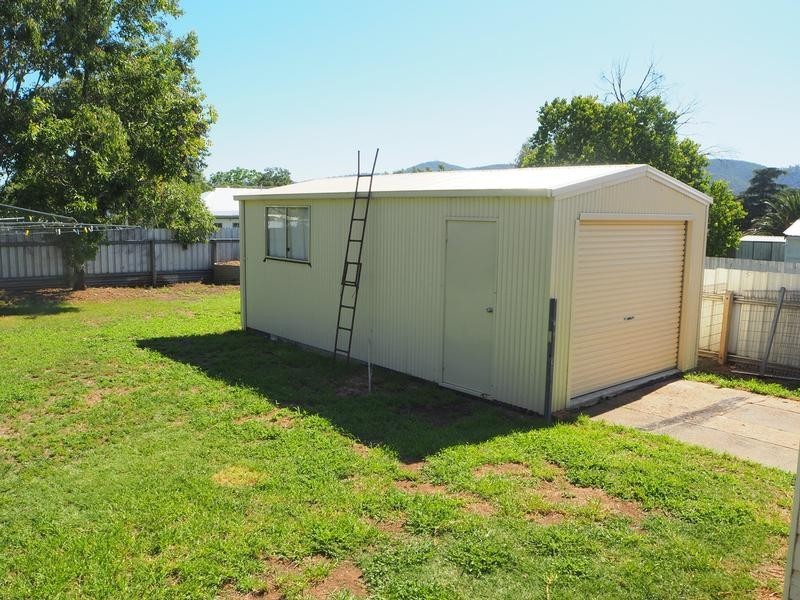 26 Woodstock Street, Tamworth NSW 2340