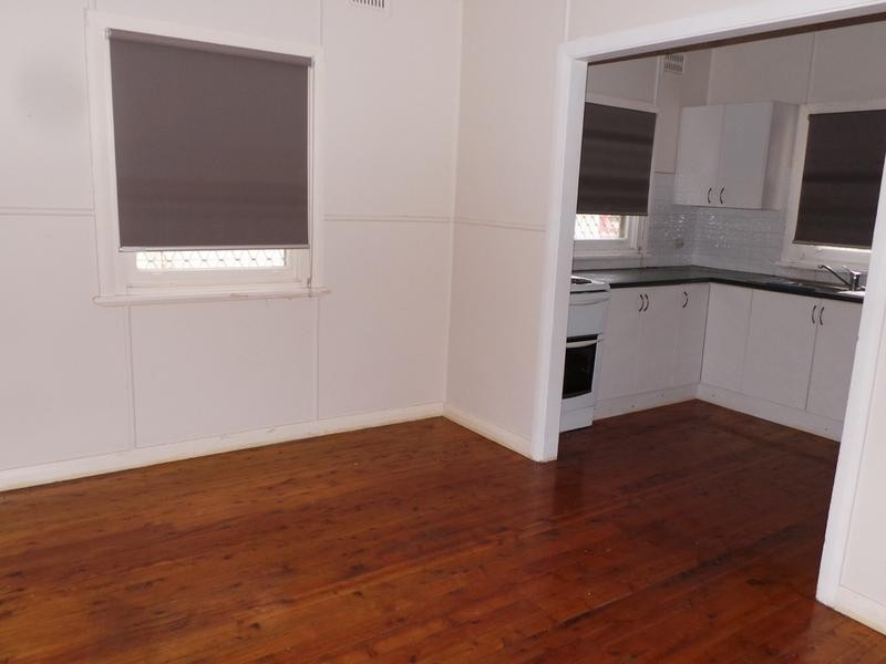 76 Belmore Street, Tamworth NSW 2340