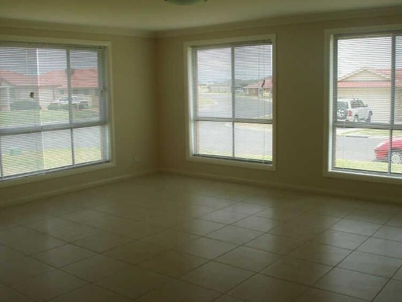 1/2 Minimbah Close, Tamworth NSW 2340