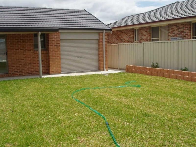 1/2 Minimbah Close, Tamworth NSW 2340